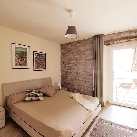 Rivacanze Apartament *