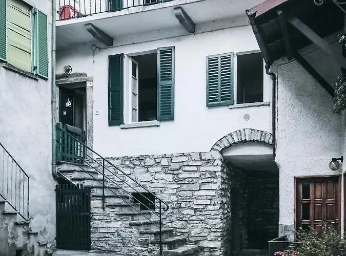 Rivacanze لاليو